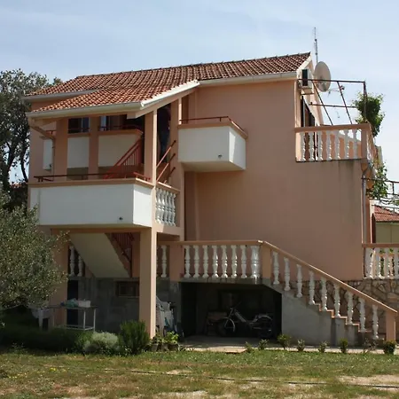 Apartment 6197c